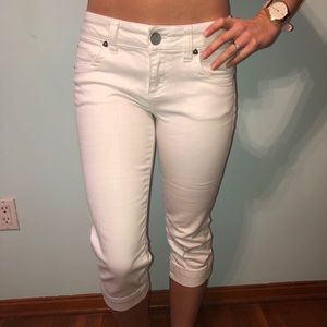 white jean capris (Kut from the kloth)
